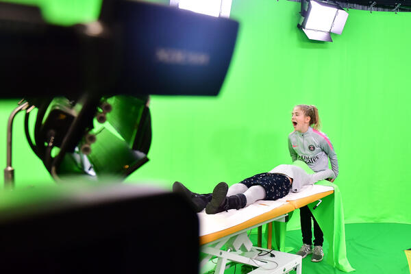 Virtual spaces in 3D for video recordings with green screen